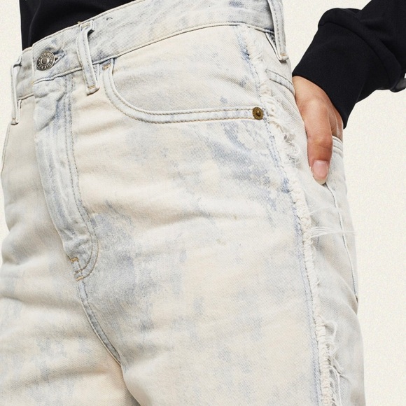 Diesel D-Eiselle Straight High Waist Jean - Picture 4 of 10